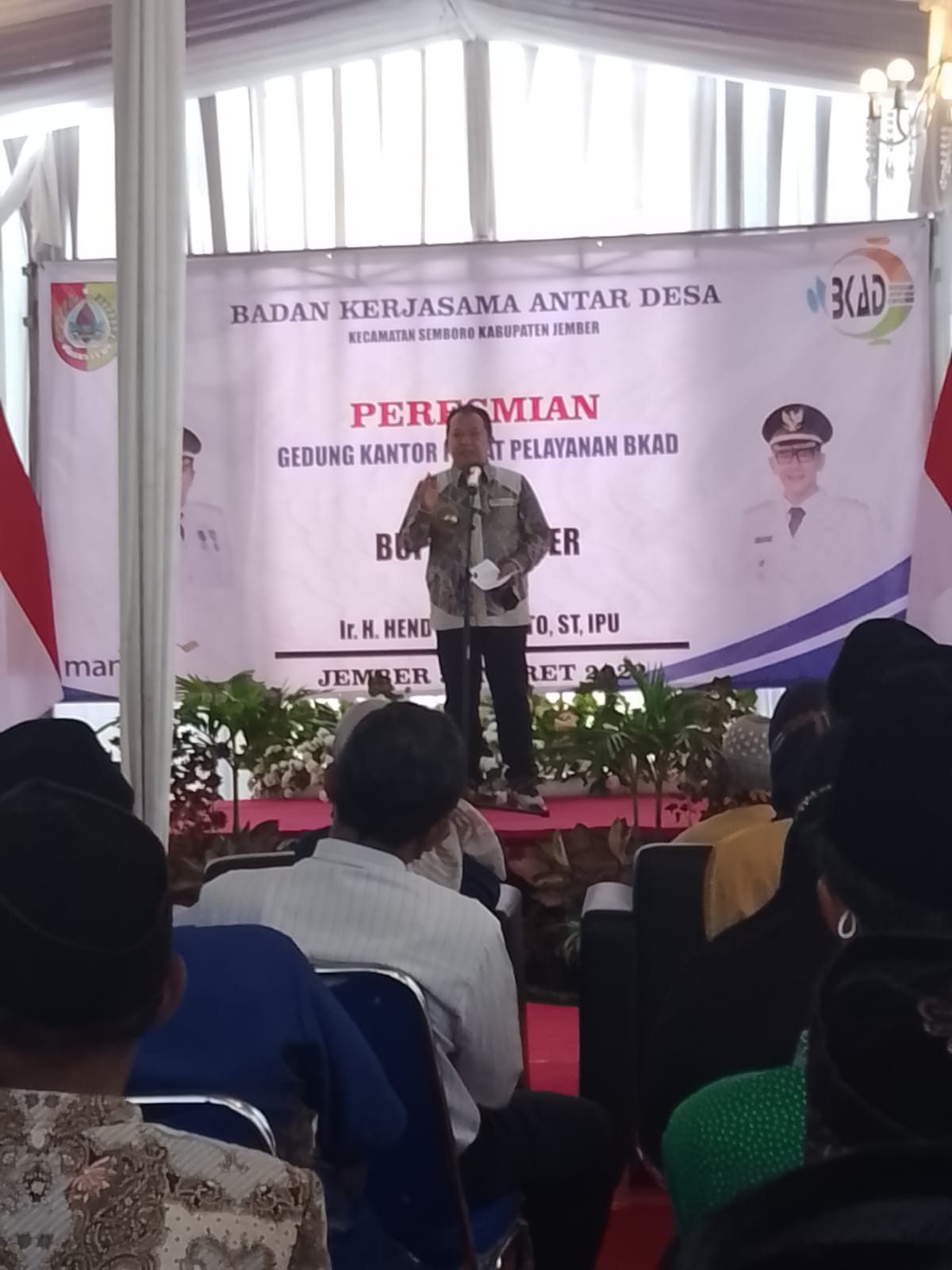 Gambar PERESMIAN GEDUNG KANTOR PUSAT PELAYANAN BKAD ( BADAN KERJASAMA ANTAR DESA ) KECAMATAN SEMBORO