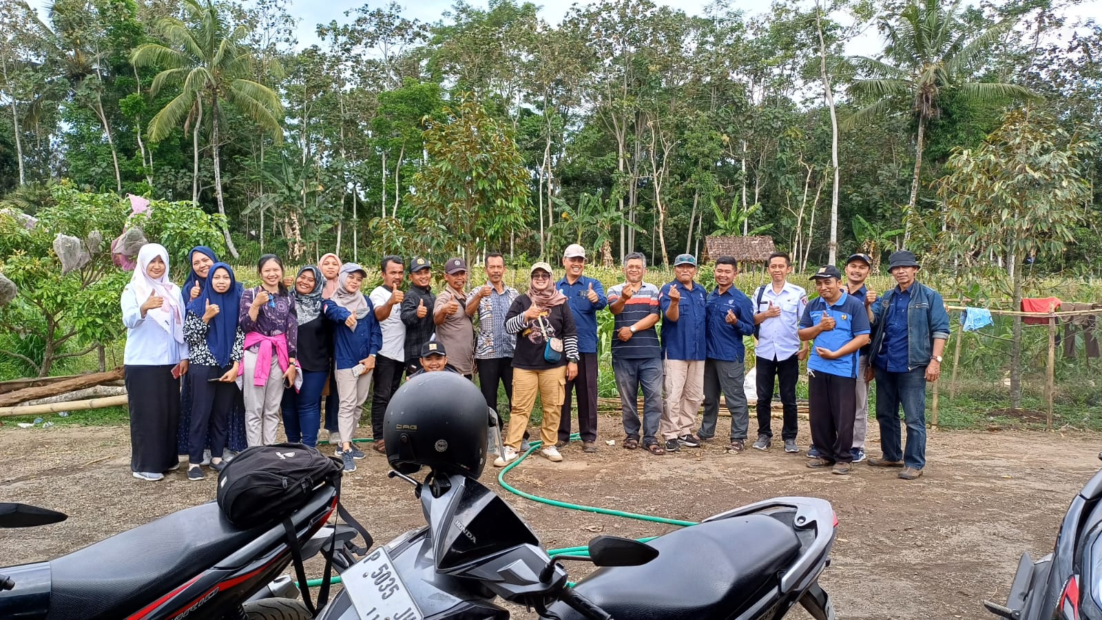 Gambar GIAT VERIFIKASI LAPANGAN PROGRAM HIBAH AIR MINUM PERDESAAN DI JEMBER TAHUN 2023.
